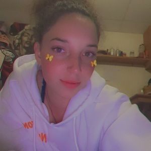 Meet your Posher, Skyler